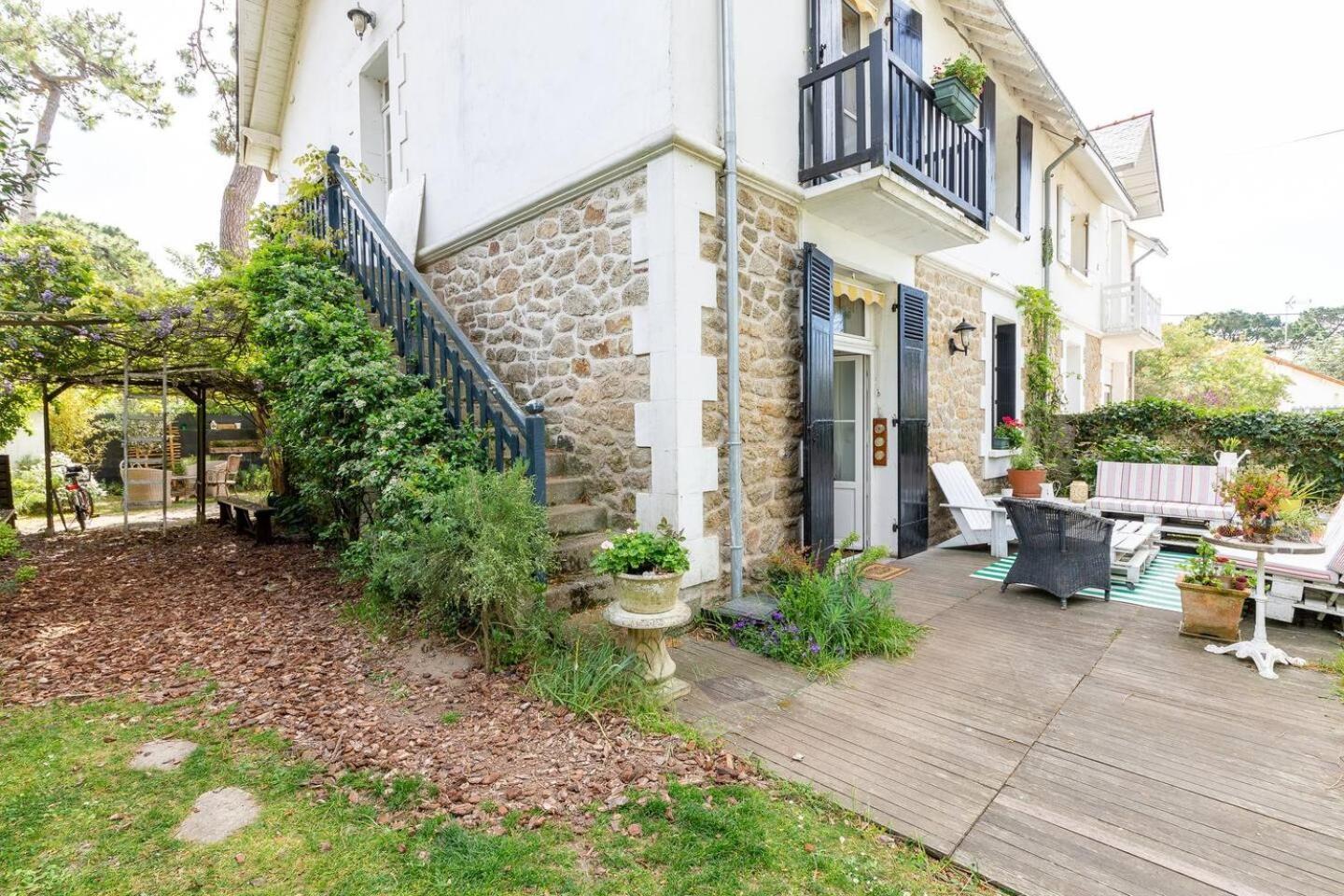 Grande Equipee Dans Maison Bauloise Proche Kitch Sde Wc Lit 160 Homestay *